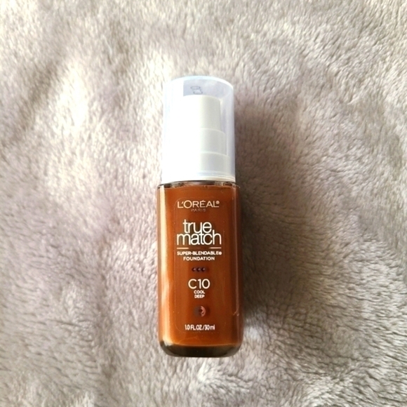 L'Oreal Paris True Match Super Blendable Liquid Foundation C10 Cool Deep - Picture 1 of 4